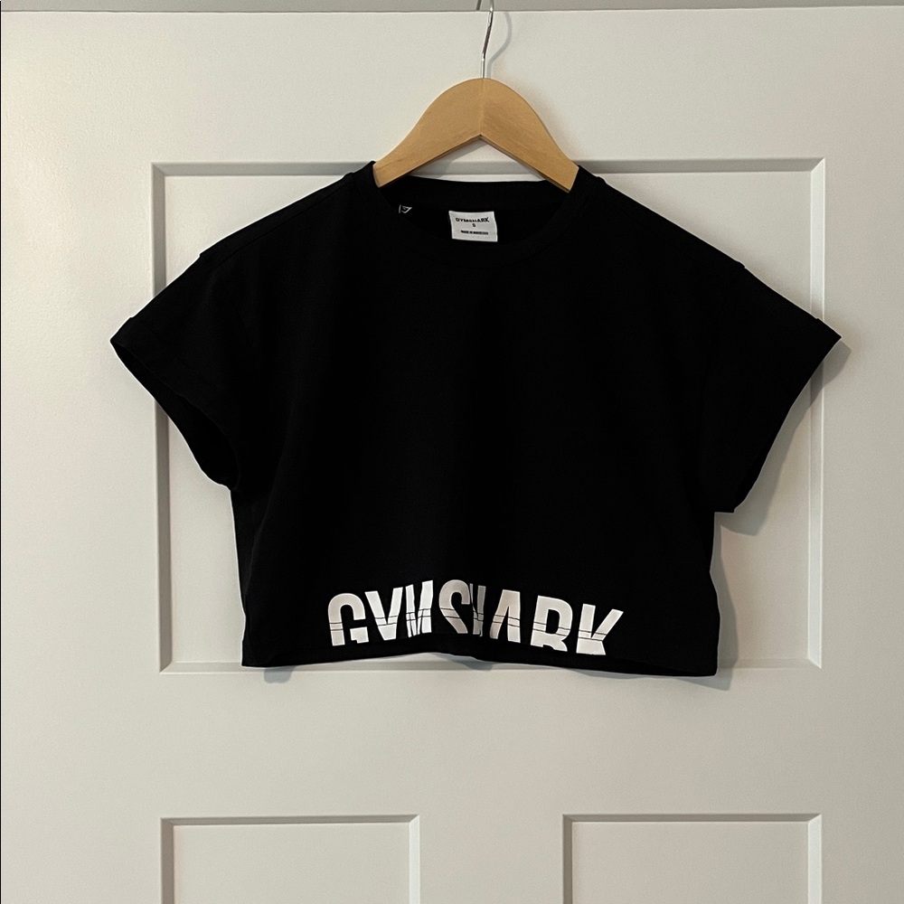 Gymshark Black Short Sleeve Crop Tee